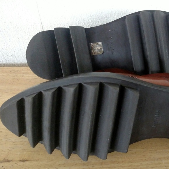 PRADA Runway Lug Sole Wingtip Zip-up Brogues - Picture 8 of 8